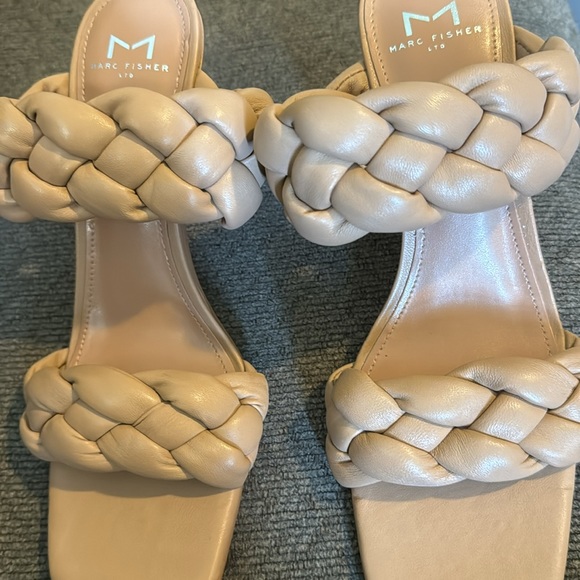 Nwot Marc fisher HAMMY braided sandals - Picture 2 of 2